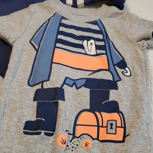 Set of 3 Onesies All 6-9 Months - Picture 3 of 4